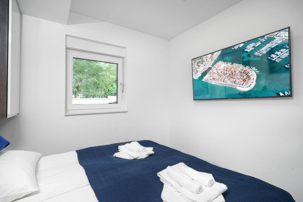 Alexandra Apartments Tribunj  Ngoại thất bức ảnh